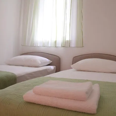 Apartment Mladena *