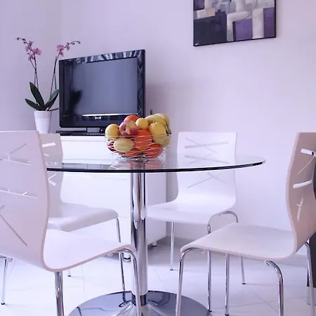 Apartament Mladena *