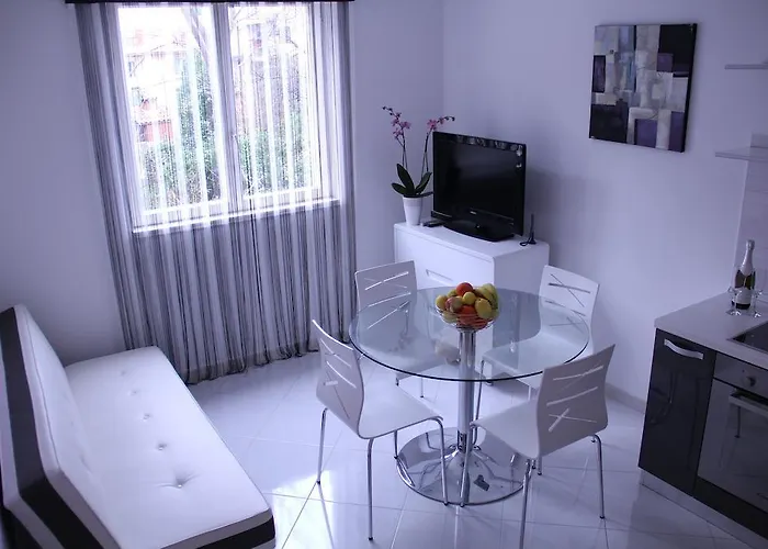 Mladena 스플리트