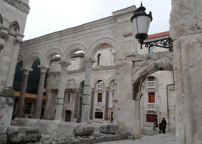 Mladena 스플리트